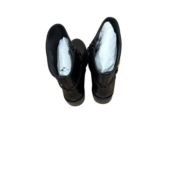 Tory Burch Miller Bootie in Black Leather Logo Zip Ankle Boot New in Box Size 6 - Picture 10 of 10